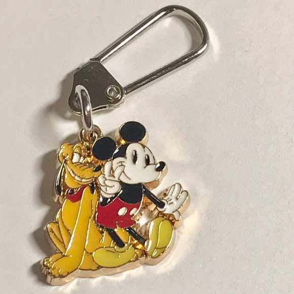 Disney Pluto Dog Mickey Mouse Fab 5 Zipper Pull Keychain Purse Charm Backpack - Picture 5 of 9